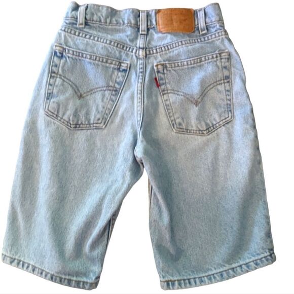 Boys Levi's‎ 550 relaxed fit vintage lightwash jean shorts size 12 - Picture 1 of 8